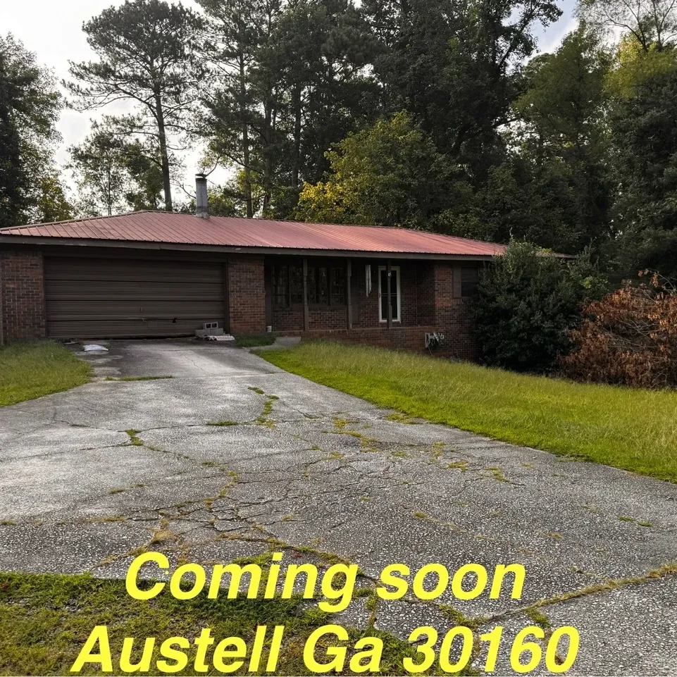 House with driveway, coming soon Austell.
